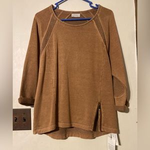 NWT Wrap London Jessamy Sweatshirt, size 6, in chestnut